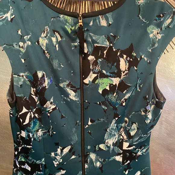 Maggy London Shadow Branch Floral Scuba Sheath Dress - Picture 5 of 6